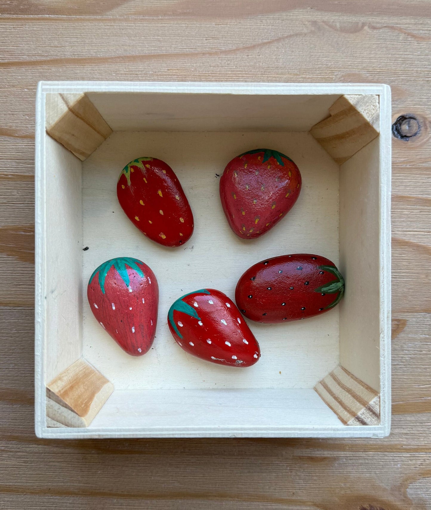 PAINTED STRAWBERRY ROCKS for gardening & mud kitchen